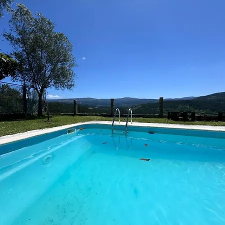 Hébergement de vacances Casa 2 Con Piscina Y Cenador Al Aire Libre *