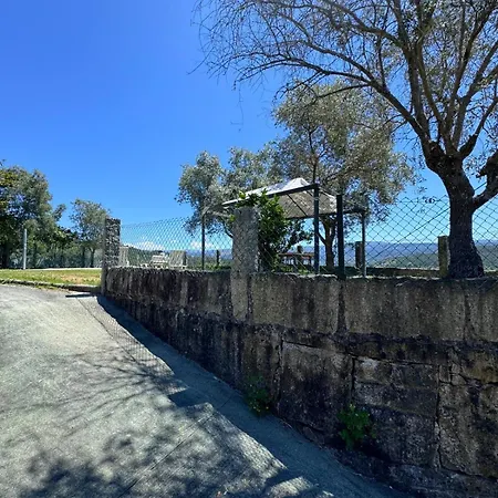 Casa 2 Con Piscina Y Cenador Al Aire Libre Hébergement de vacances *
