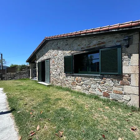 Casa 2 Con Piscina Y Cenador Al Aire Libre Hébergement de vacances Pontevedra