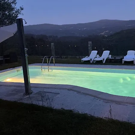 Hébergement de vacances Casa 2 Con Piscina Y Cenador Al Aire Libre *